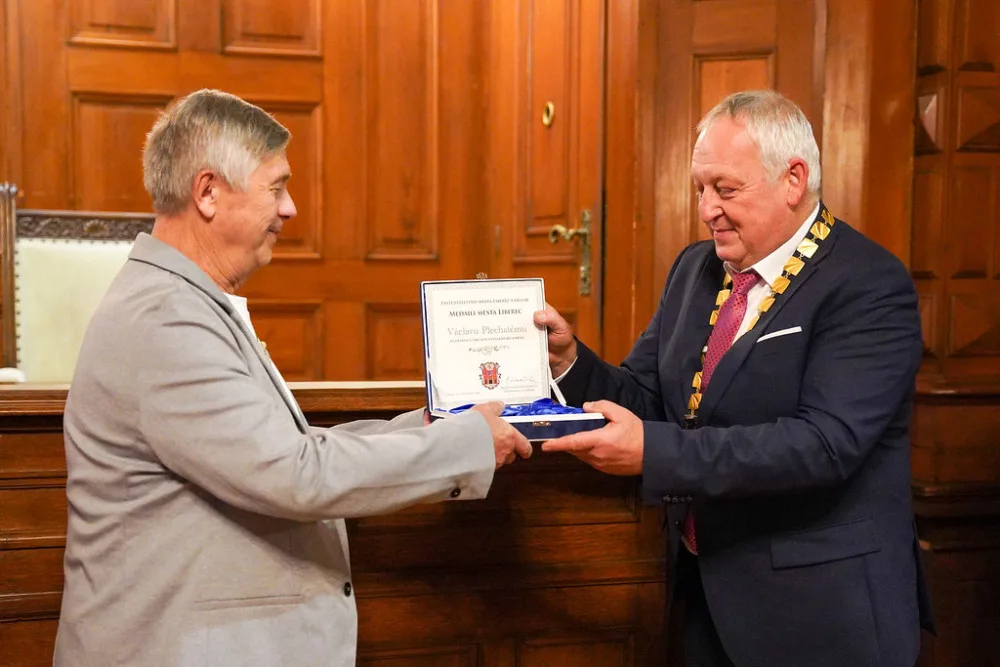 Medaili Liberce získal výtvarník Václav Plechatý a novinář a spisovatel Luboš Příhoda. Získali je za zásluhy o město