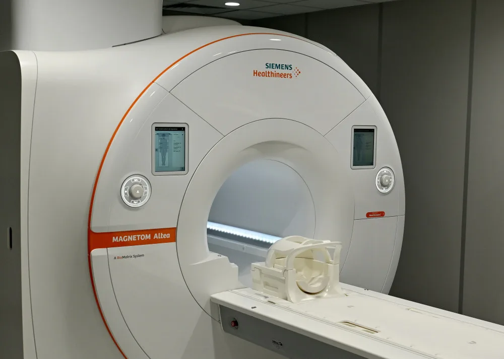 Pacientům v Liberci se zkrátí čekací lhůta na magnetickou rezonanci. Vyšetření bude možné absolvovat i v sobotu