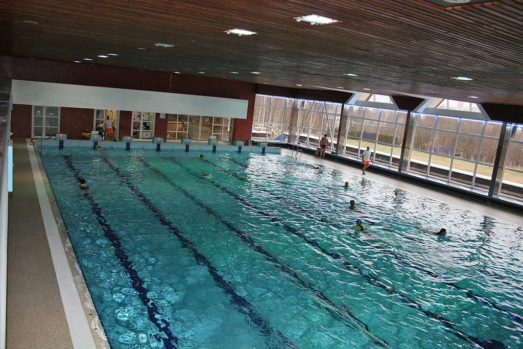 Jablonecký bazén je skvělou relaxační i sportovní alternativou