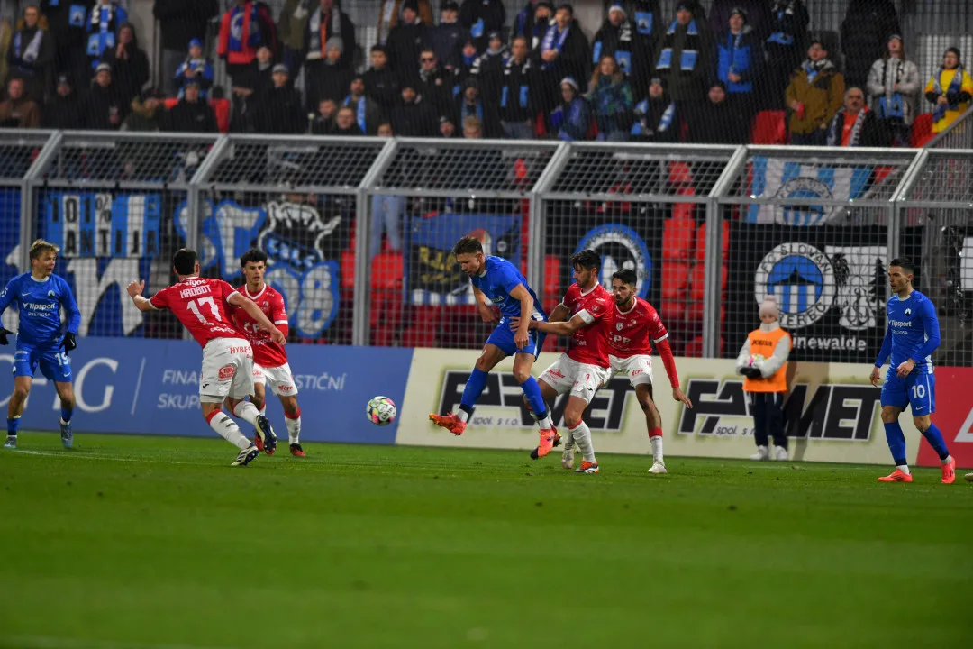 Slovan na závěr podzimu remizoval. Bod v Pardubicích zachránil Rabušic
