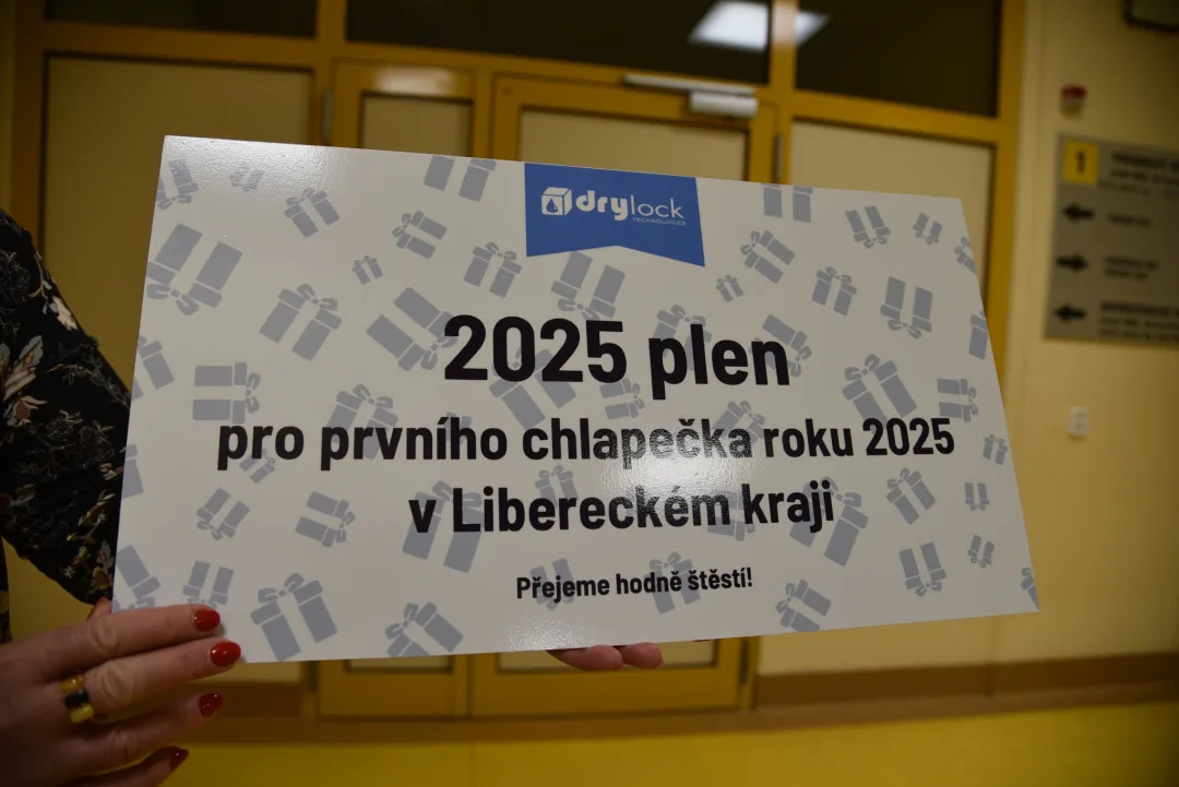 První děvčátko a prvního chlapce, kteří se narodili v roce 2025 v Libereckém kraji, přivítali hejtman a primátoři