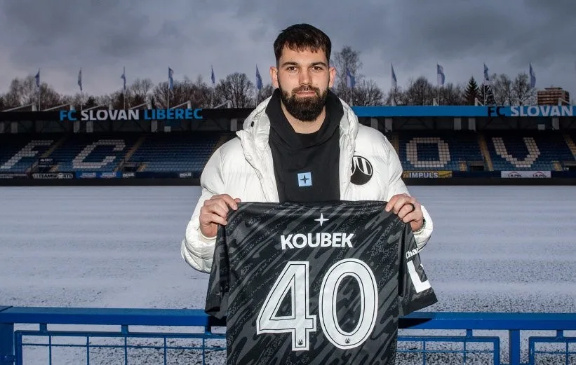 Do Slovanu se po devíti letech vrací zkušený brankář Tomáš Koubek