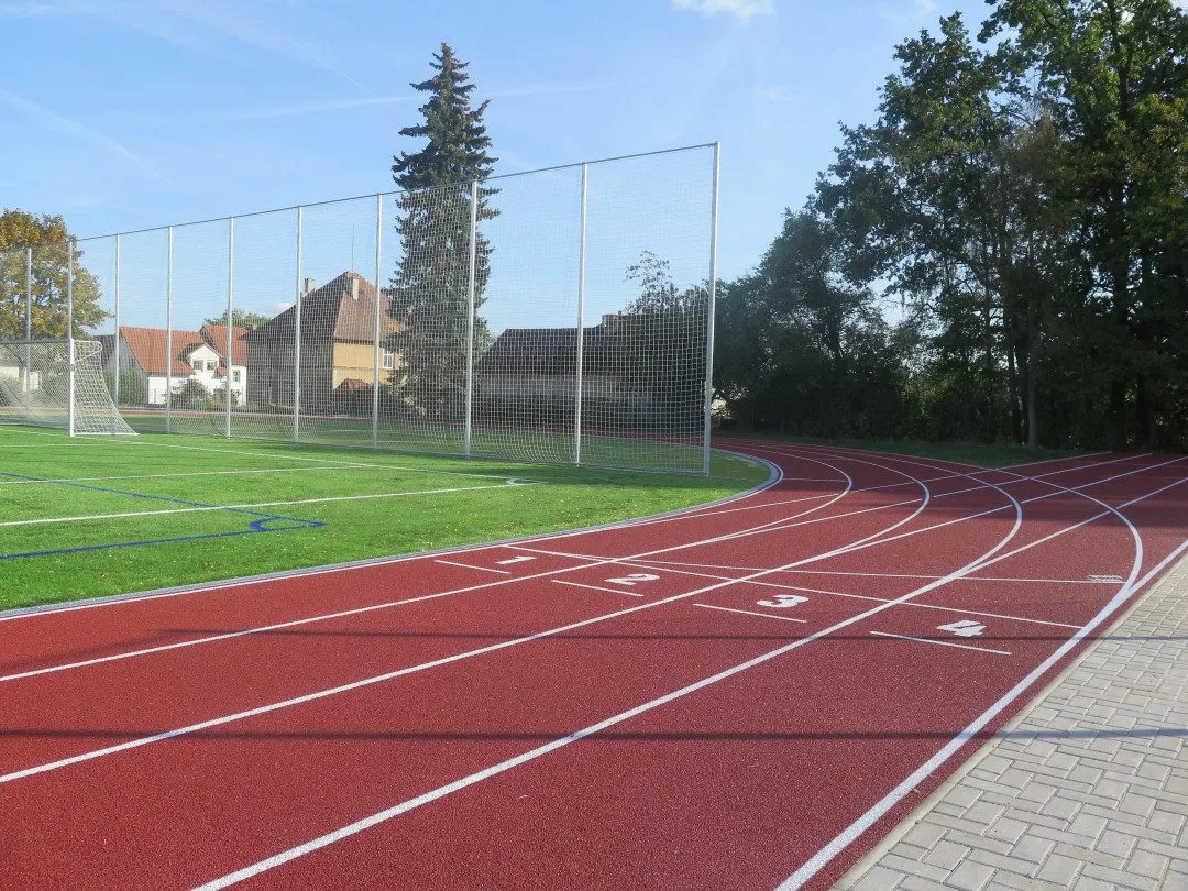 Česká Lípa otvírá po dobu rekonstrukce městského stadionu běžcům školní hřiště na ZŠ Slovanka a ZŠ Špičák