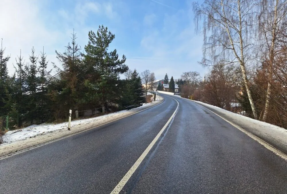 Ve Cvikově vznikne na silnici první třídy v Pivovarské ulici protiostřiková stěna. Opravena bude i opěrná zeď