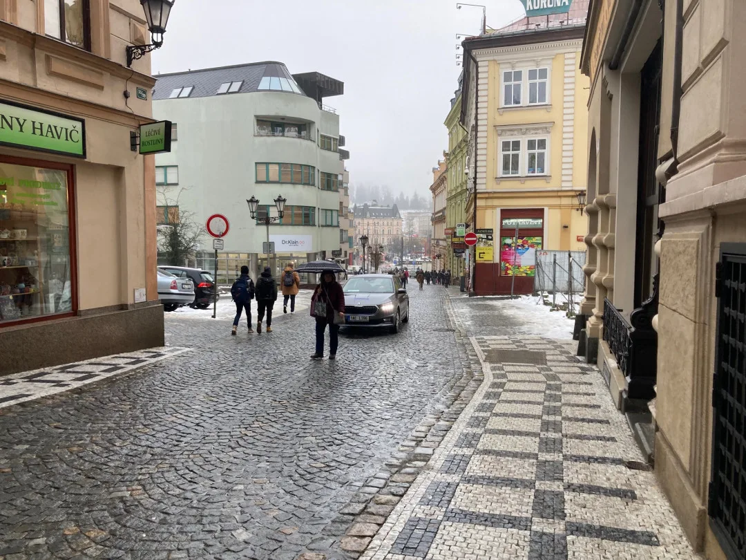 Město odkládá sjednocení vjezdu do pěších zón. Platit začne od dubna