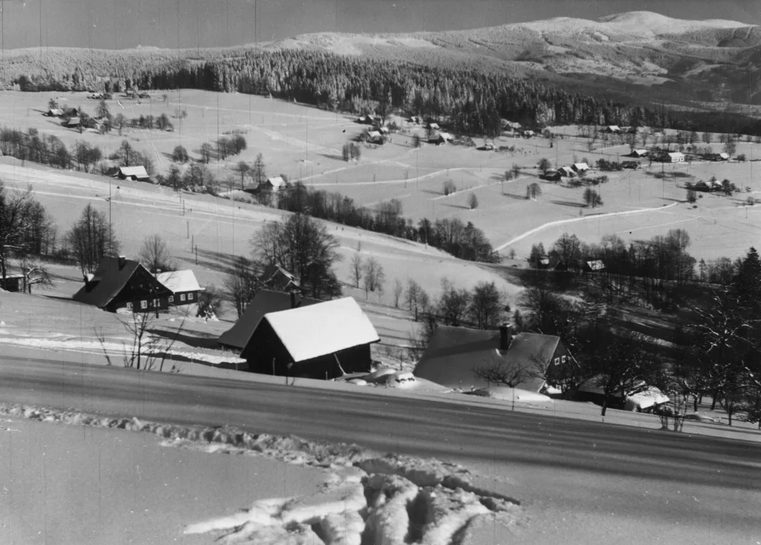 50 let Skiareálu Paseky nad Jizerou: Od prvních nadšenců k oblíbenému zimnímu středisku