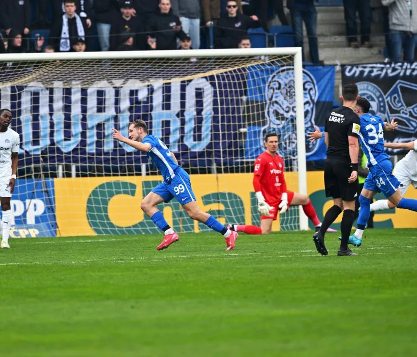 Slovan porazil Slovácko 4:0 o výhře rozhodl už v prvním poločase