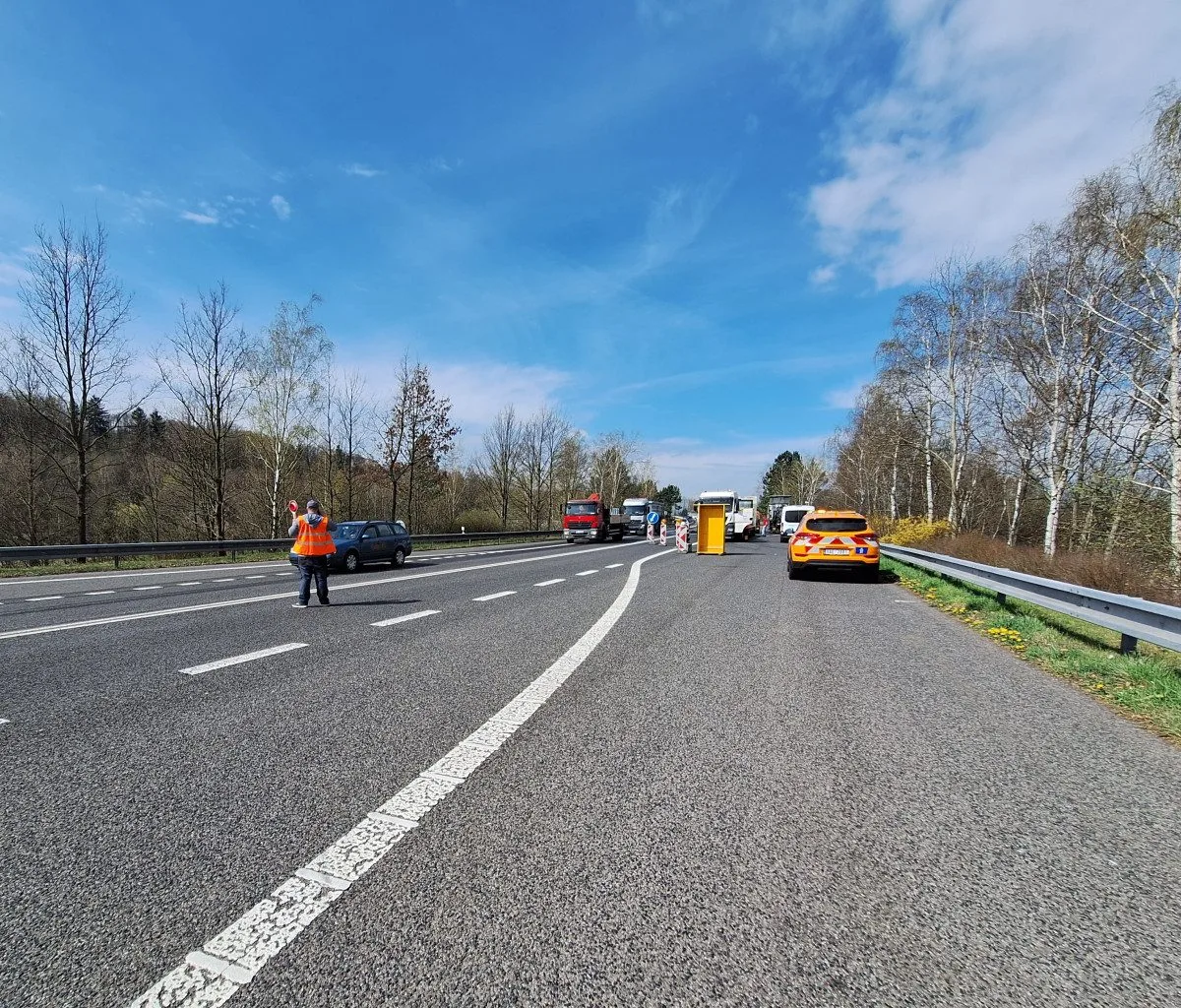 Na mostě u Bílého Kostela se opět pracuje.