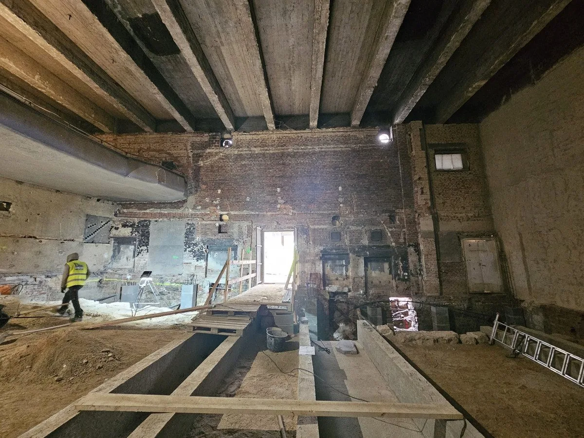 Nejstarší liberecké kamenné kino Varšava se probouzí do krásy