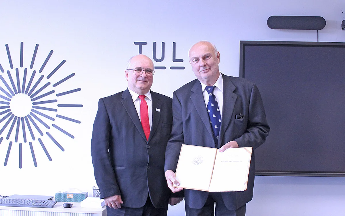 Novým děkanem Fakulty zdravotnických studií se stal Jiří Beneš. Stál už u jejího zrodu