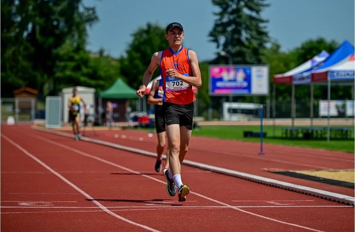 Úspěch libereckého atleta. Dan Mochal získal domácí titul v chůzi