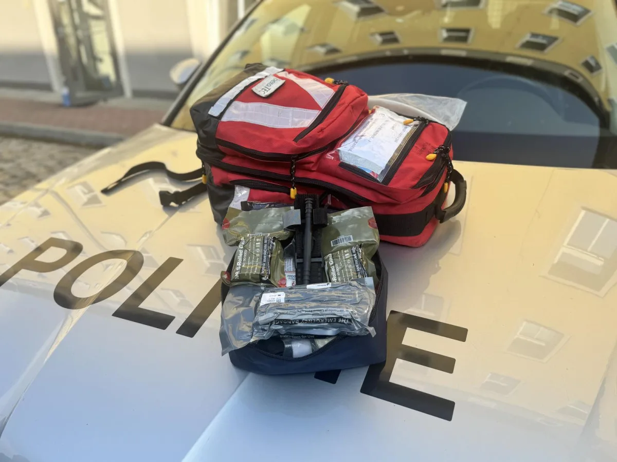 Žena se v Liberci vážně pořezala o aku pilu. Pomohli policisté