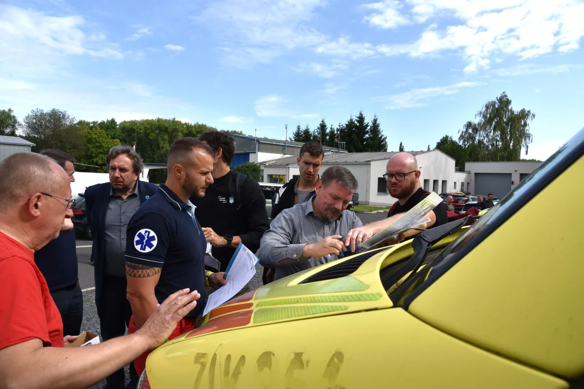 Liberecký kraj pošle na Ukrajinu 5 vyřazených sanitek. Míří do civilních nemocnic