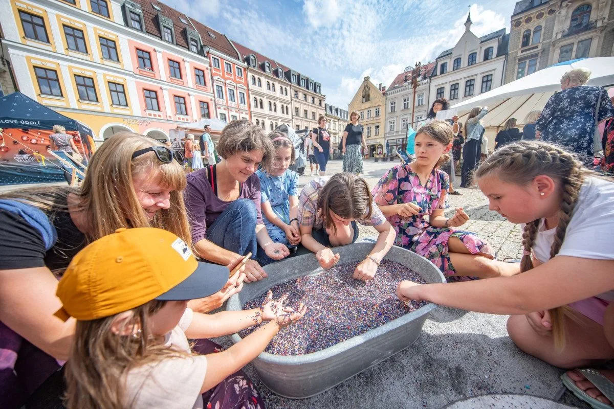 V Liberci začíná velkolepý festival skla, šperku a bižuterie Crystal Valley Week 2025