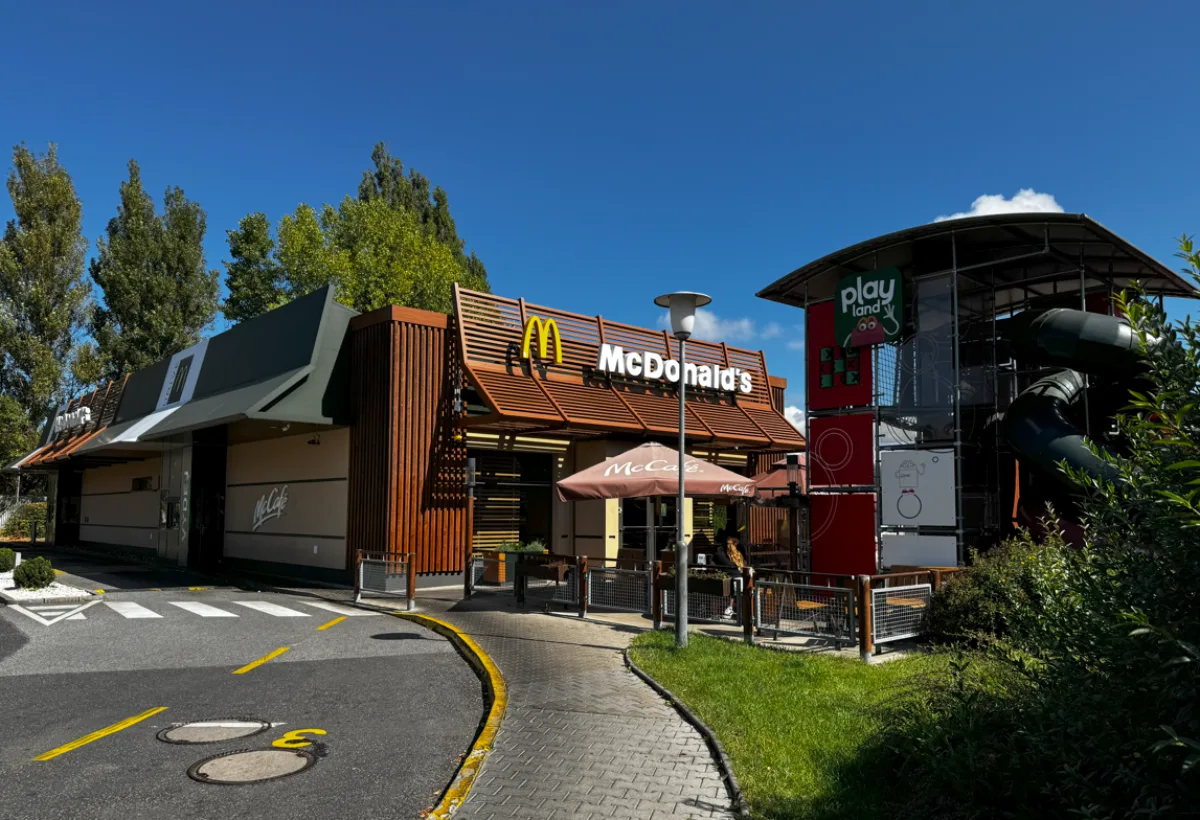 McDonald´s u OC Nisa v pondělí 15. září na dva měsíce zavírá. Čeká ho rekonstrukce