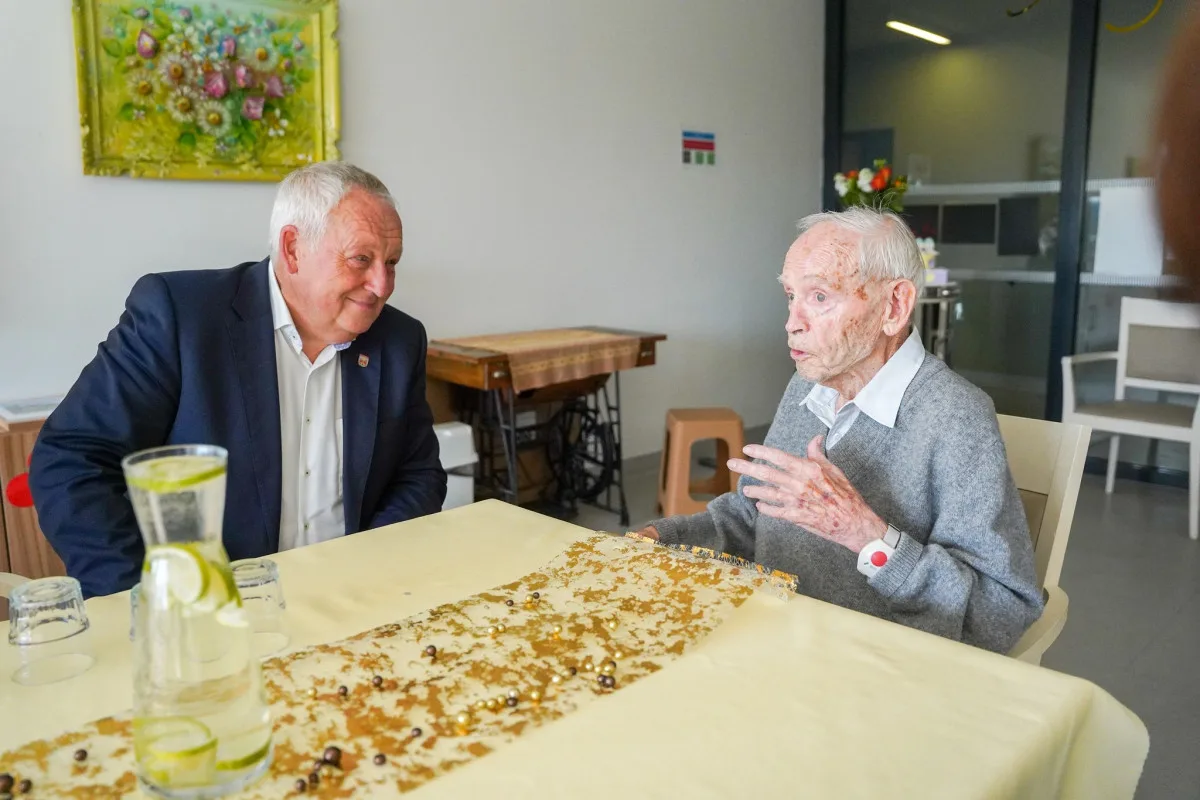 V Liberci žije 12 sto a více letých občanů. Nejnověji se stoletým stal Karel Dubský