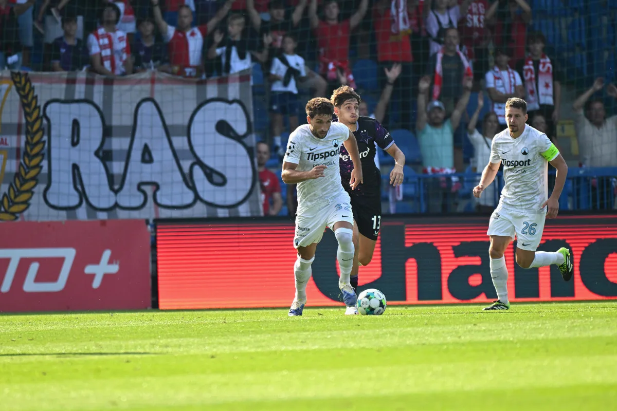 Slovan neudržel vedení nad mistrem, se Slavií remizoval 1:1