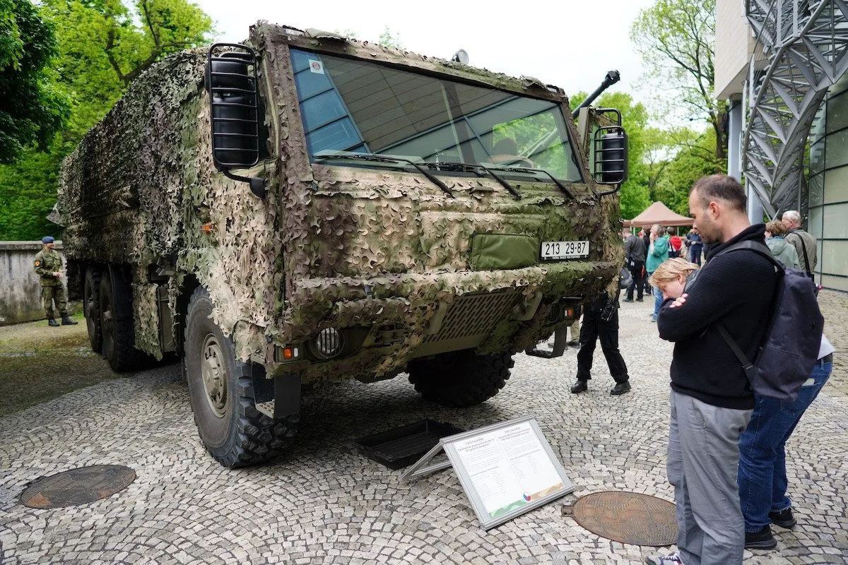 Army den v Liberci. Vojenská technika zaplní OC Nisa, nad městem proletí vrtulník