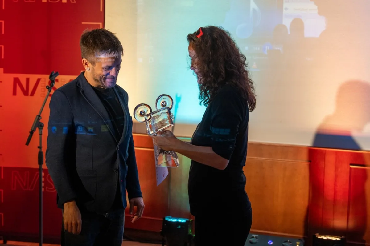 Kinaři ocenili v Novém Boru hvězdy českého filmu. Cenu si tam převzali Mádl či Pavelka
