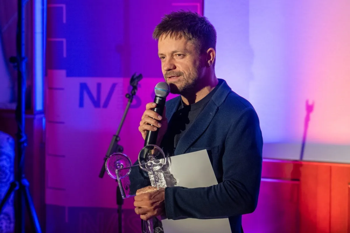 Kinaři ocenili v Novém Boru hvězdy českého filmu. Cenu si tam převzali Mádl či Pavelka