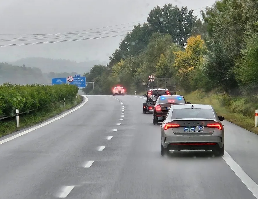Policie opět využila ke kontrolám řidičů svůj autobus, pomohl odhalit 29 přestupků