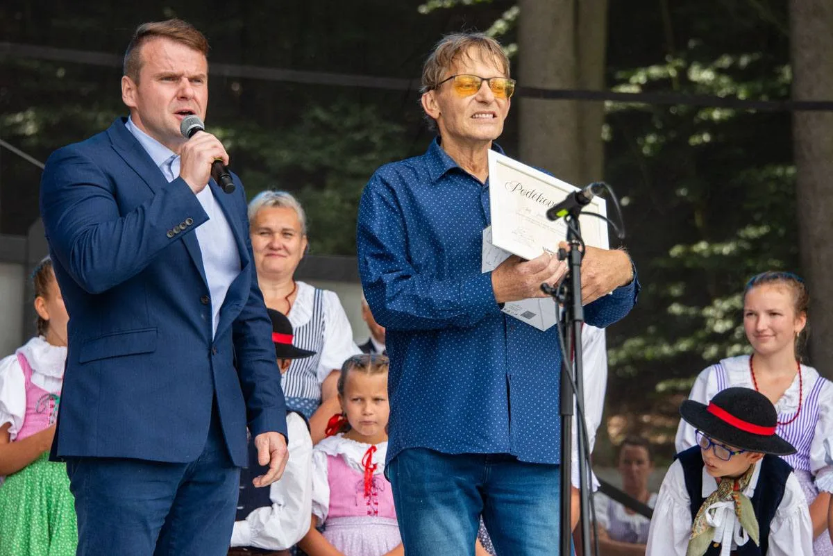 Stovky lidí se naposledy rozloučily s kantorem a agronomem Jaroslavem Palarcem