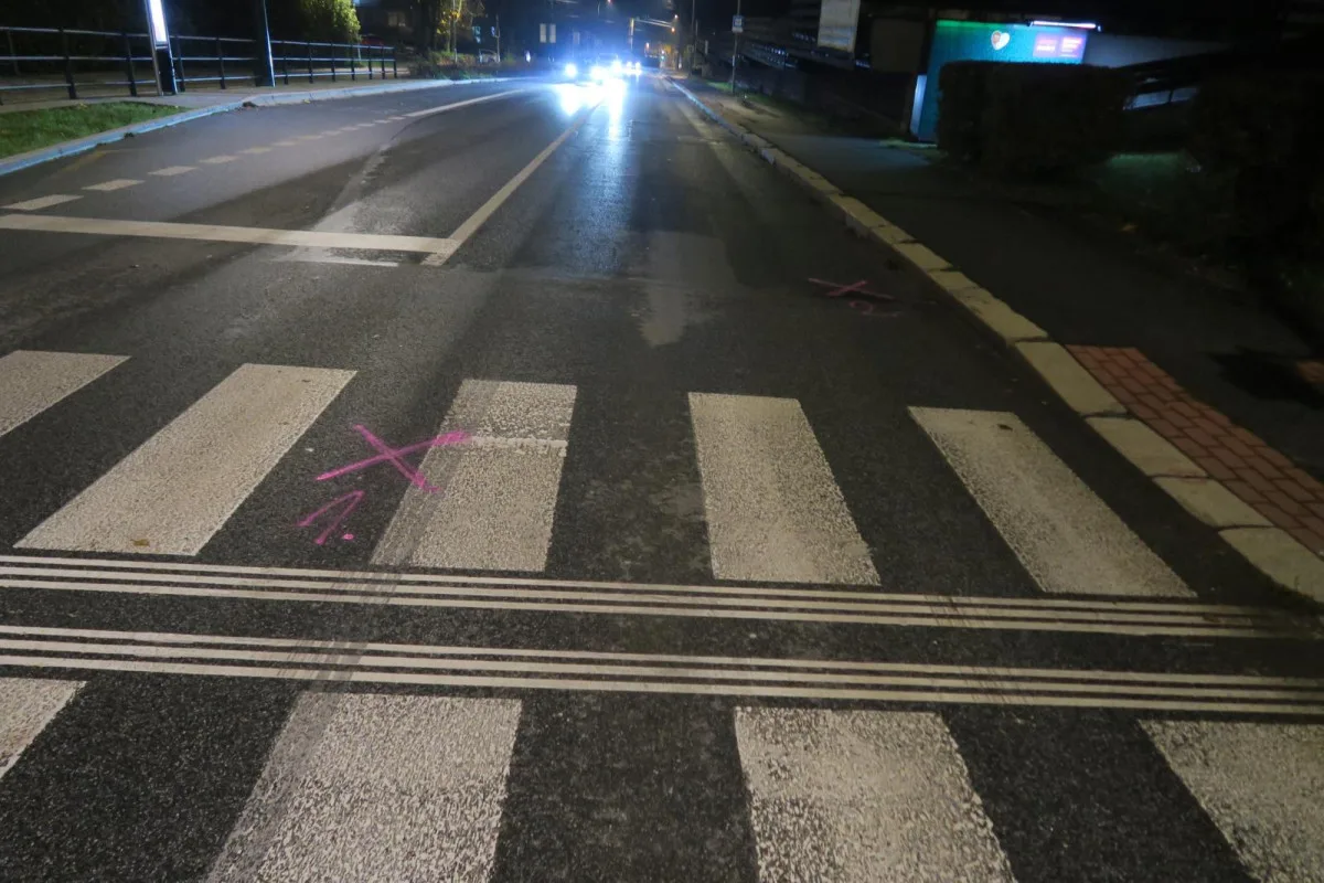 Policie hledá řidiče, jenž na přechodu v Jablonci srazil dívku. Mluvil s ní, pak odjel