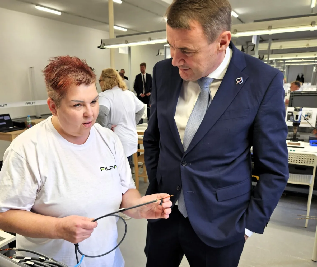 Společnost FILIPA dala zaměstnání hendikepovaným. Pracují v továrně na Frýdlantsku