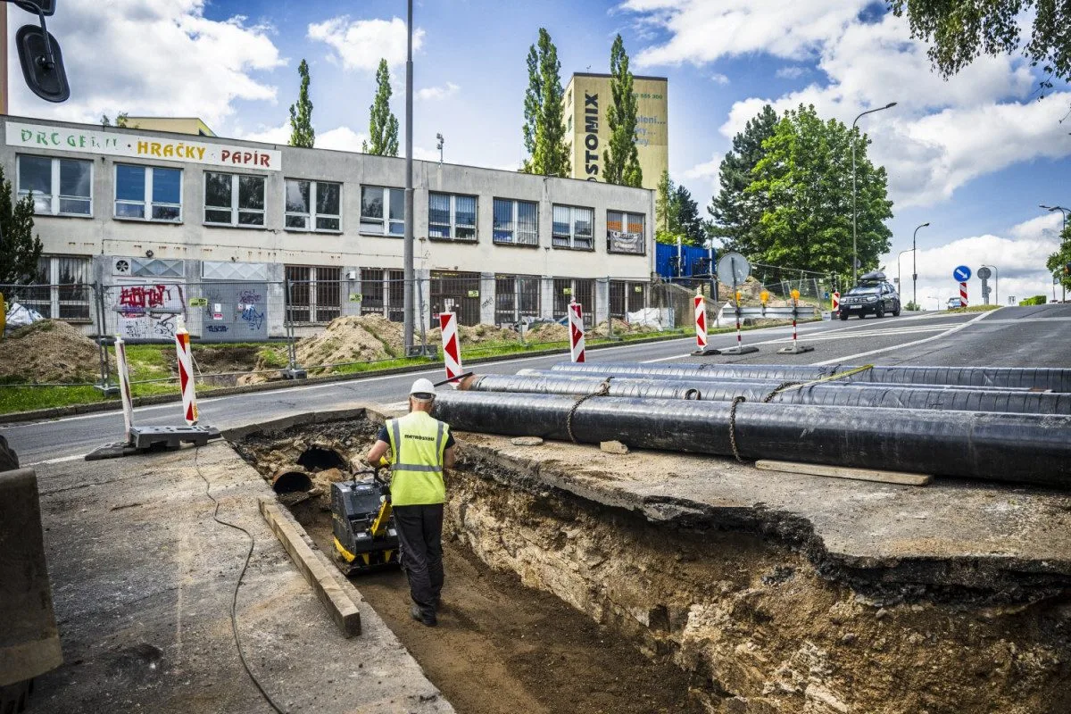 Nevzhledné nadzemní parovody jsou v Liberci minulostí. Teplárna dokončila jejich výměnu