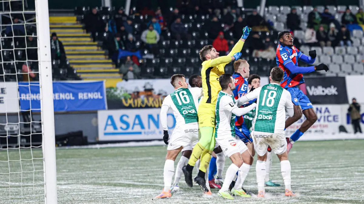 Mrazivý duel Jablonce s Plzní přinesl divokou remízu 3:3