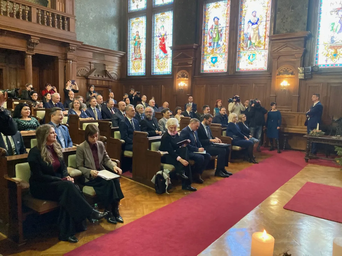 Prezident v Liberci. Zaujala ho nanovlákna, na radnici mluvil o pomoci Ukrajině