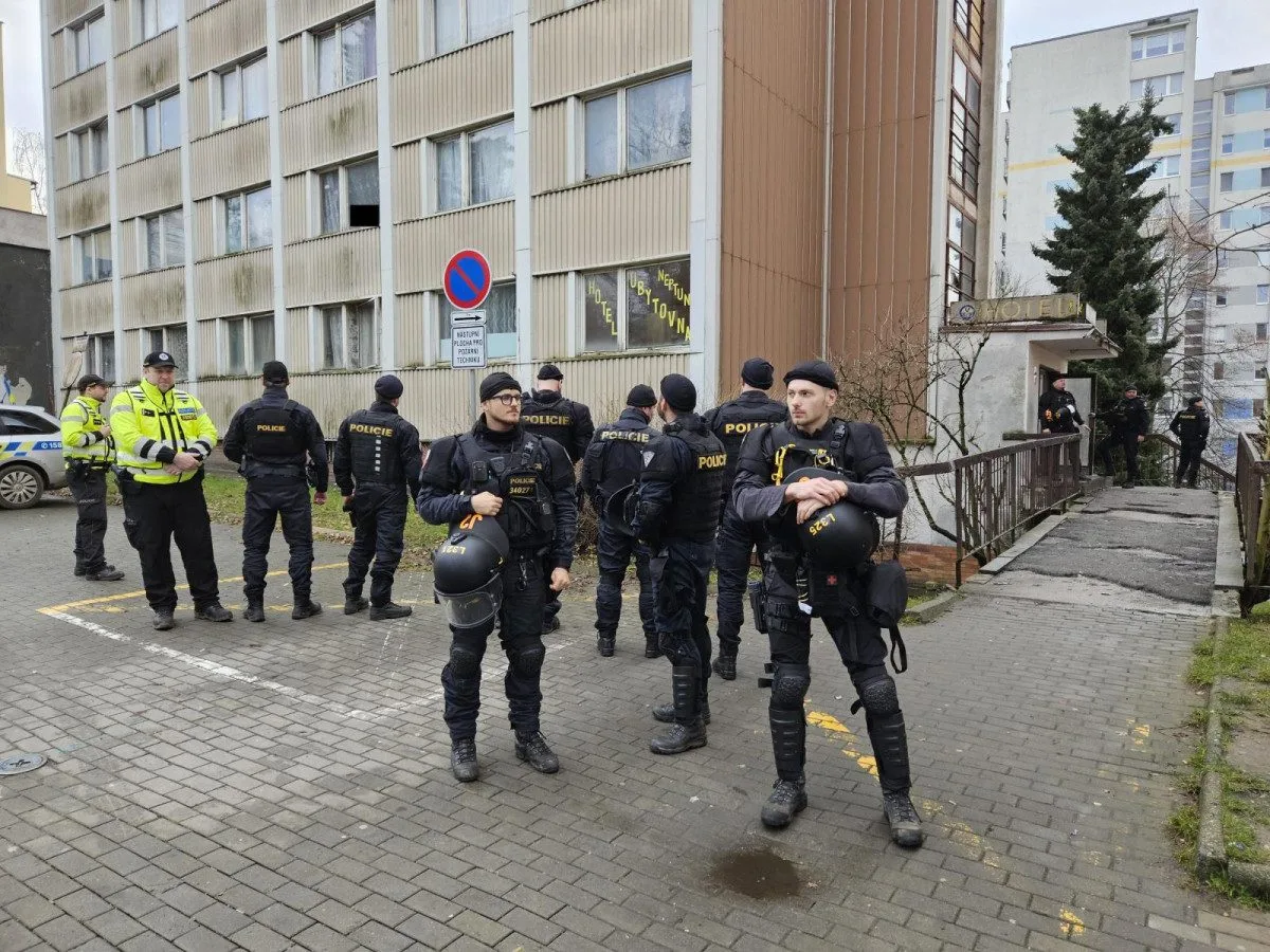 Konflikt v nechvalně známé ubytovně Neptun. Vážné zranění, útočník chtěl zmizet