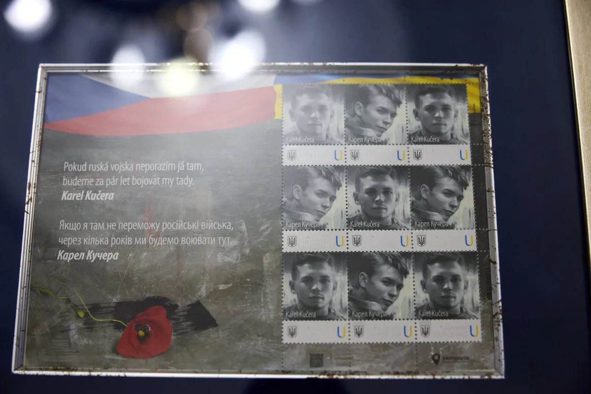 Ukrajina vydala známky s Karlem Kučerou, českým dobrovolníkem, který padl u Bachmutu