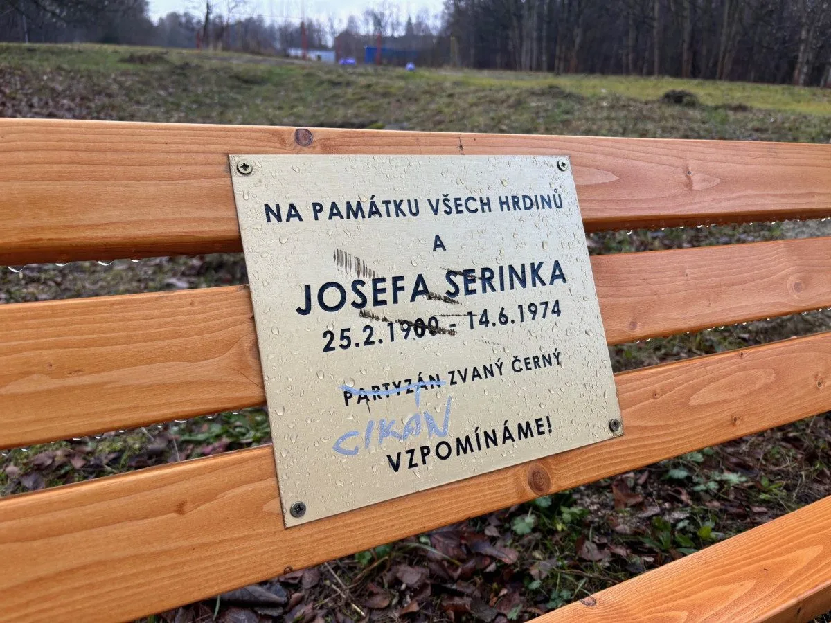 Rány sekyrou, lihový fix i punkové jméno ulice. Romská historie budí v Liberci emoce
