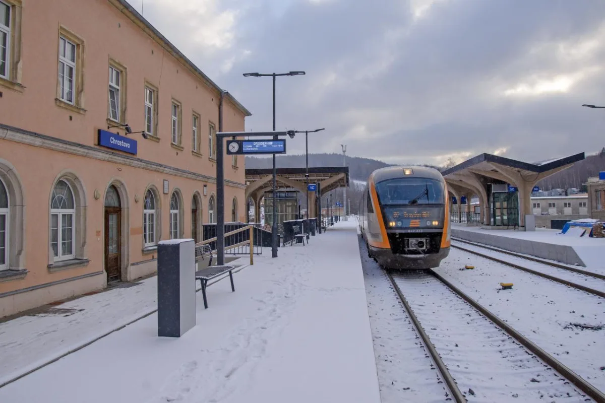 Chrastava chce od Správy železnic převzít nádražní budovu