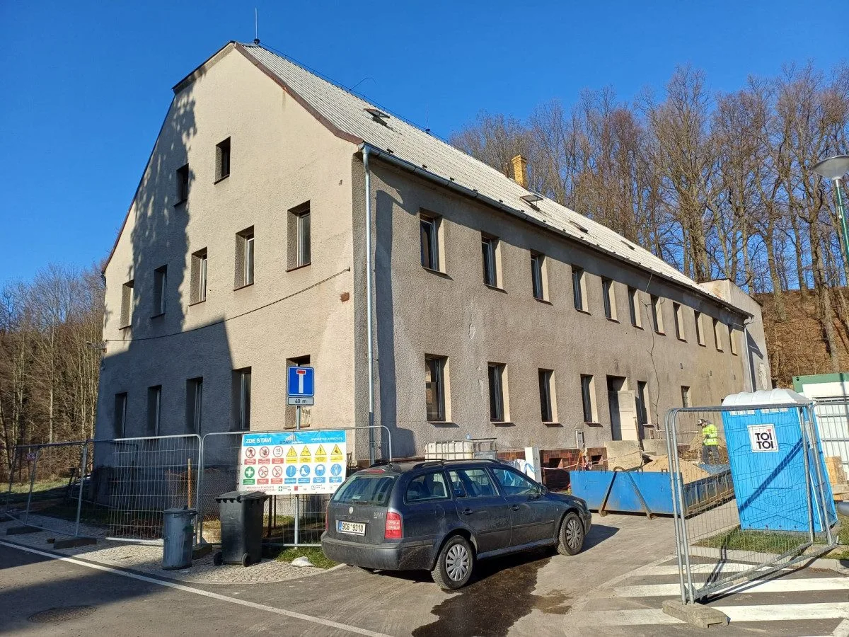 Na stárnutí populace připraveni. Malá obec Višňová na Frýdlantsku staví domov pro seniory