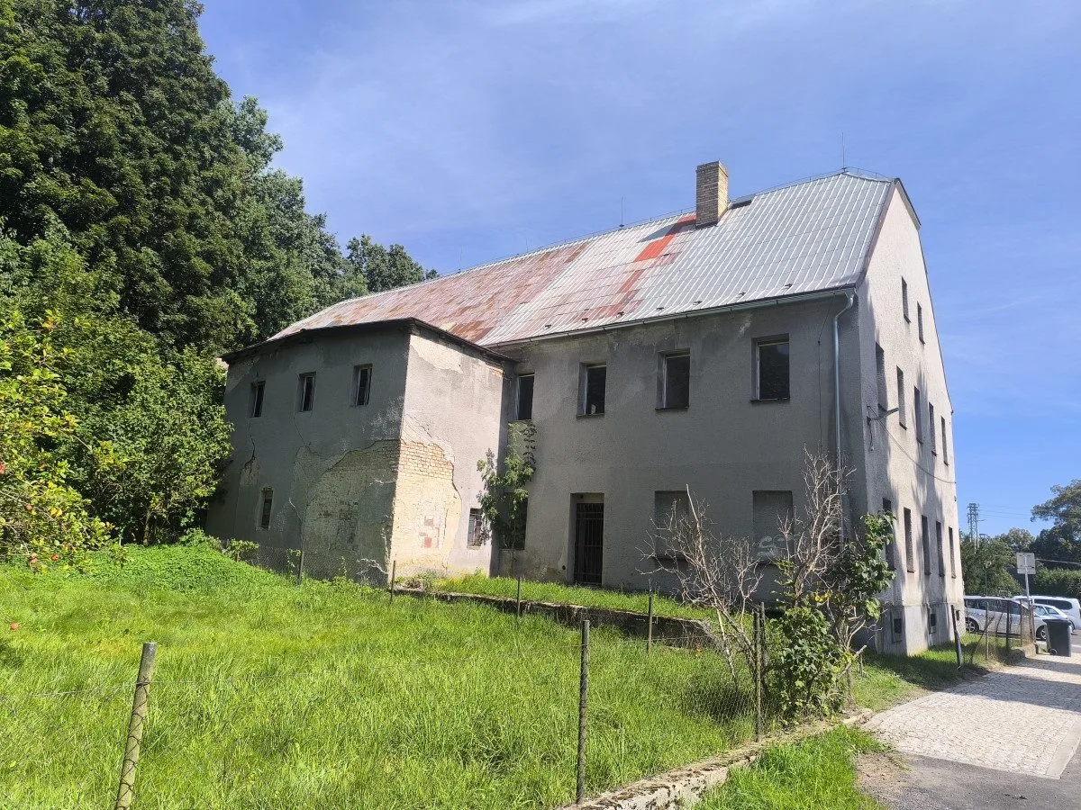 Na stárnutí populace připraveni. Malá obec Višňová na Frýdlantsku staví domo pro seniory