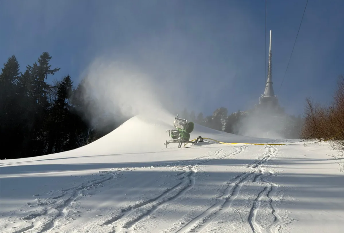 Skiareál Ještěd ve středu po letech znovu otevře sjezdovku Pod lany