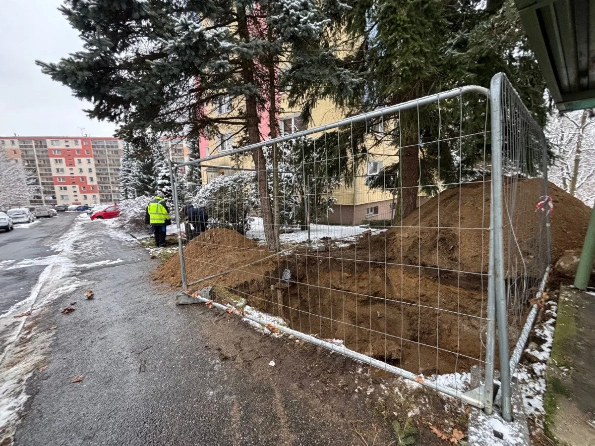 V Liberci je na sídlišti Broumovská od rána bez tepla na 500 bytů. Kvůli havárii