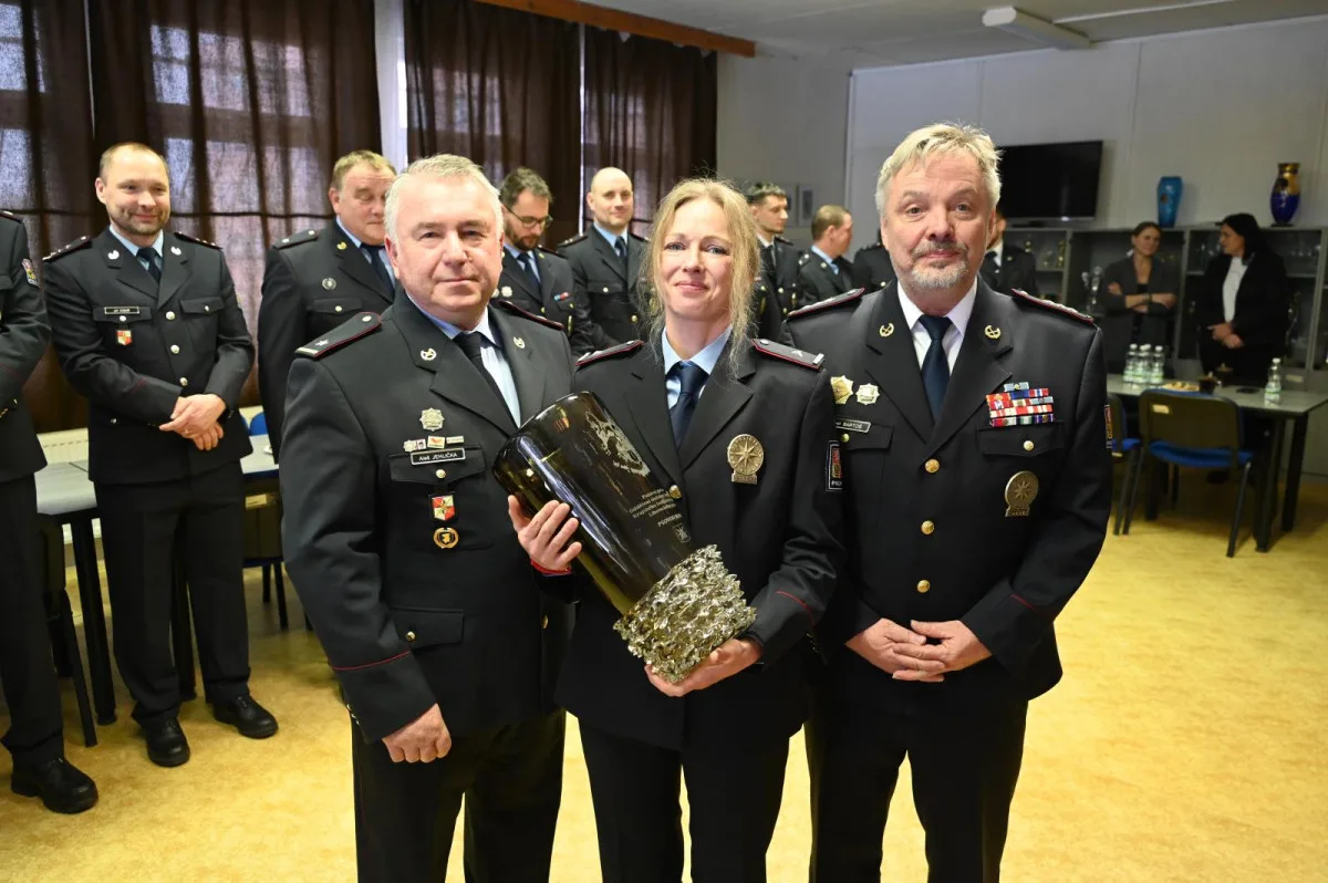 Policistka a psí parťák zachránili loni dva sebevrahy. Teď vyhráli titul Psovod roku