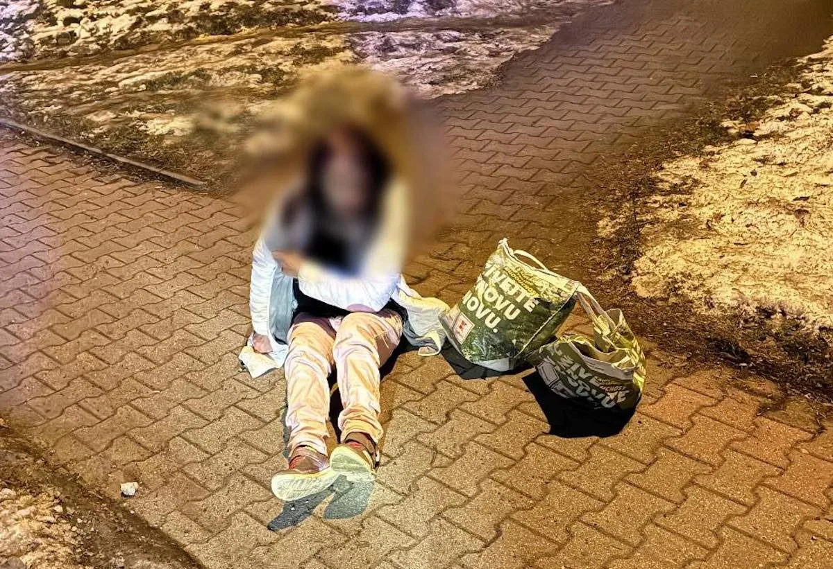 Opilou ženu vykázali z ubytovny, už měsíce tam nebydlí. Skončila na záchytce
