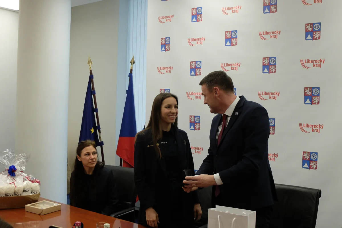 Ta holka snowboard fakt miluje. Olympijská vítězka Zuzana Maděrová je zpátky v Liberci