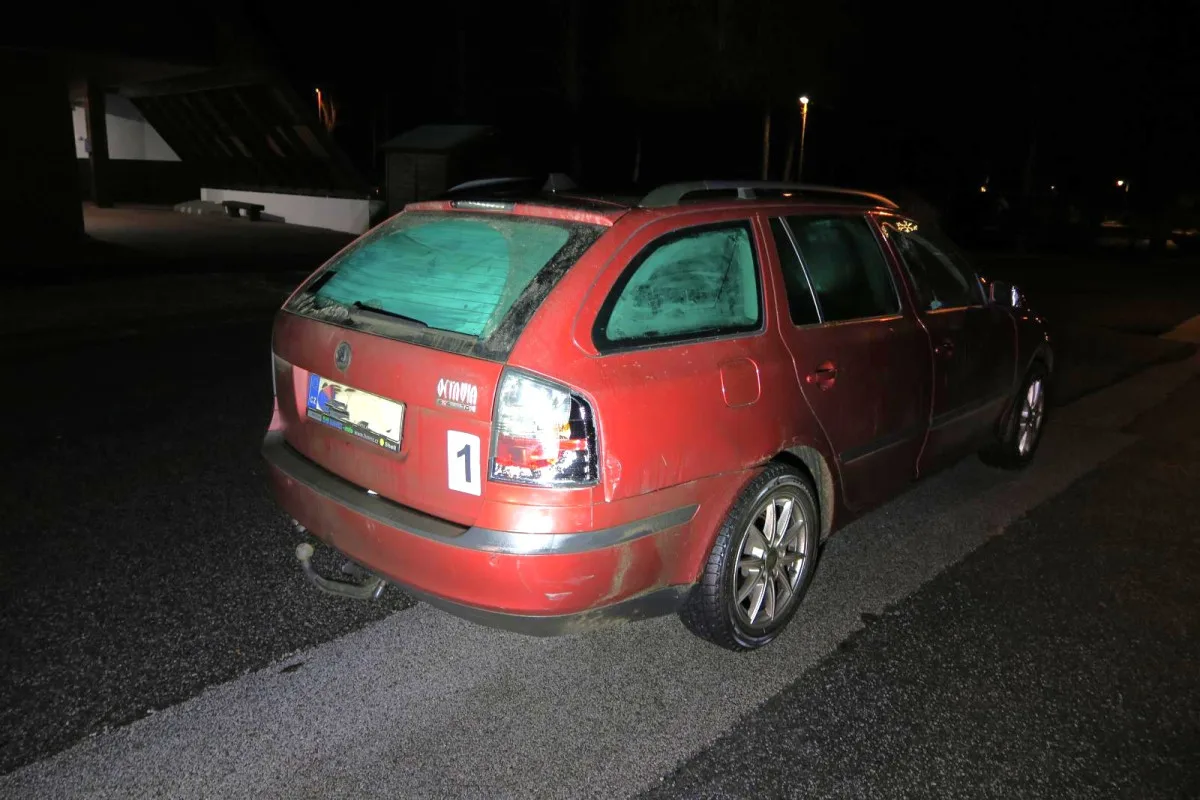 Opilý muž havaroval v tomto automobilu