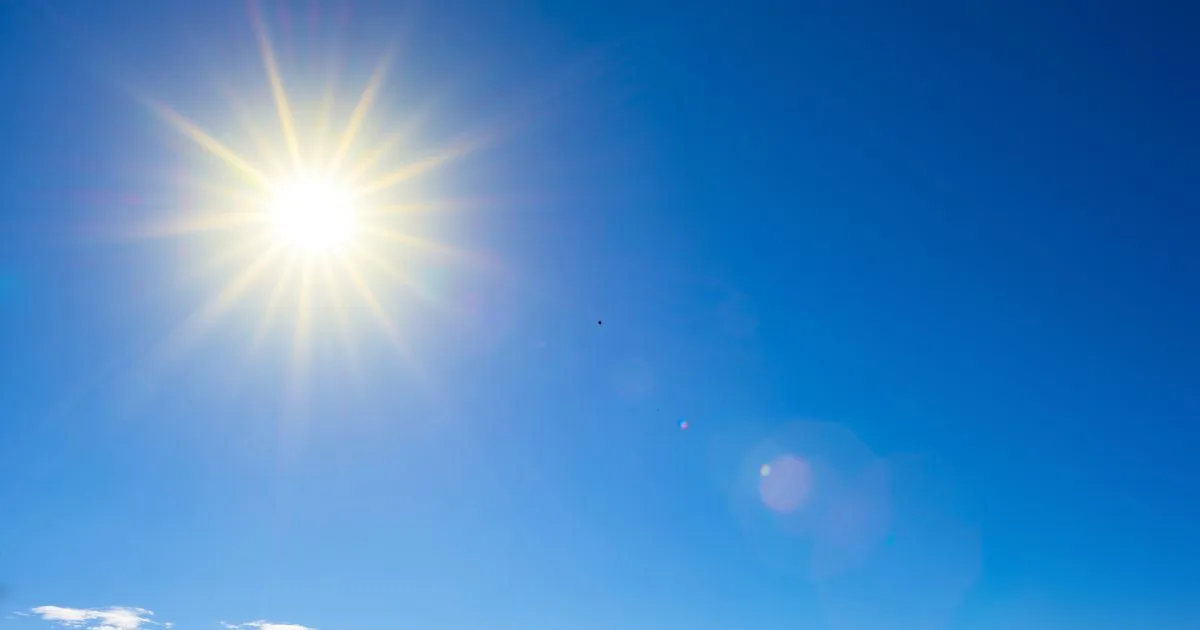 Slunečné počasí vydrží i o víkendu. Teploty se drží nad desítkou