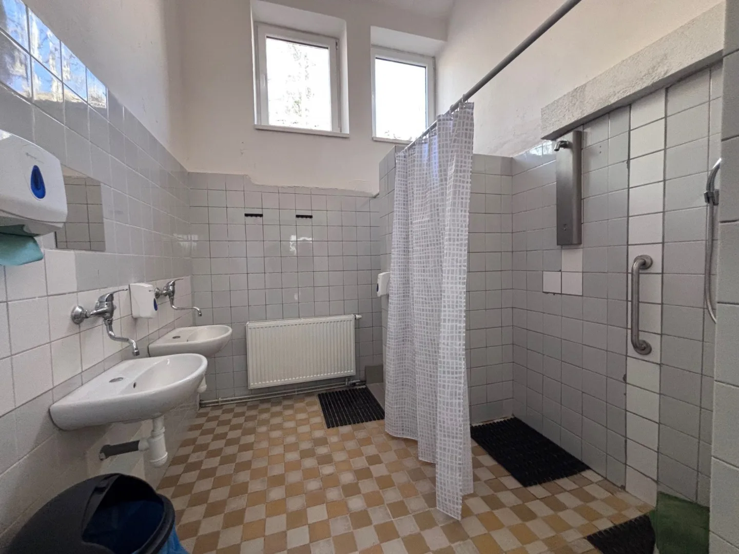 Sprcha, trocha jídla, oblečení a lékařská pomoc. Liberec má nové centrum pomoci bezdomovcům