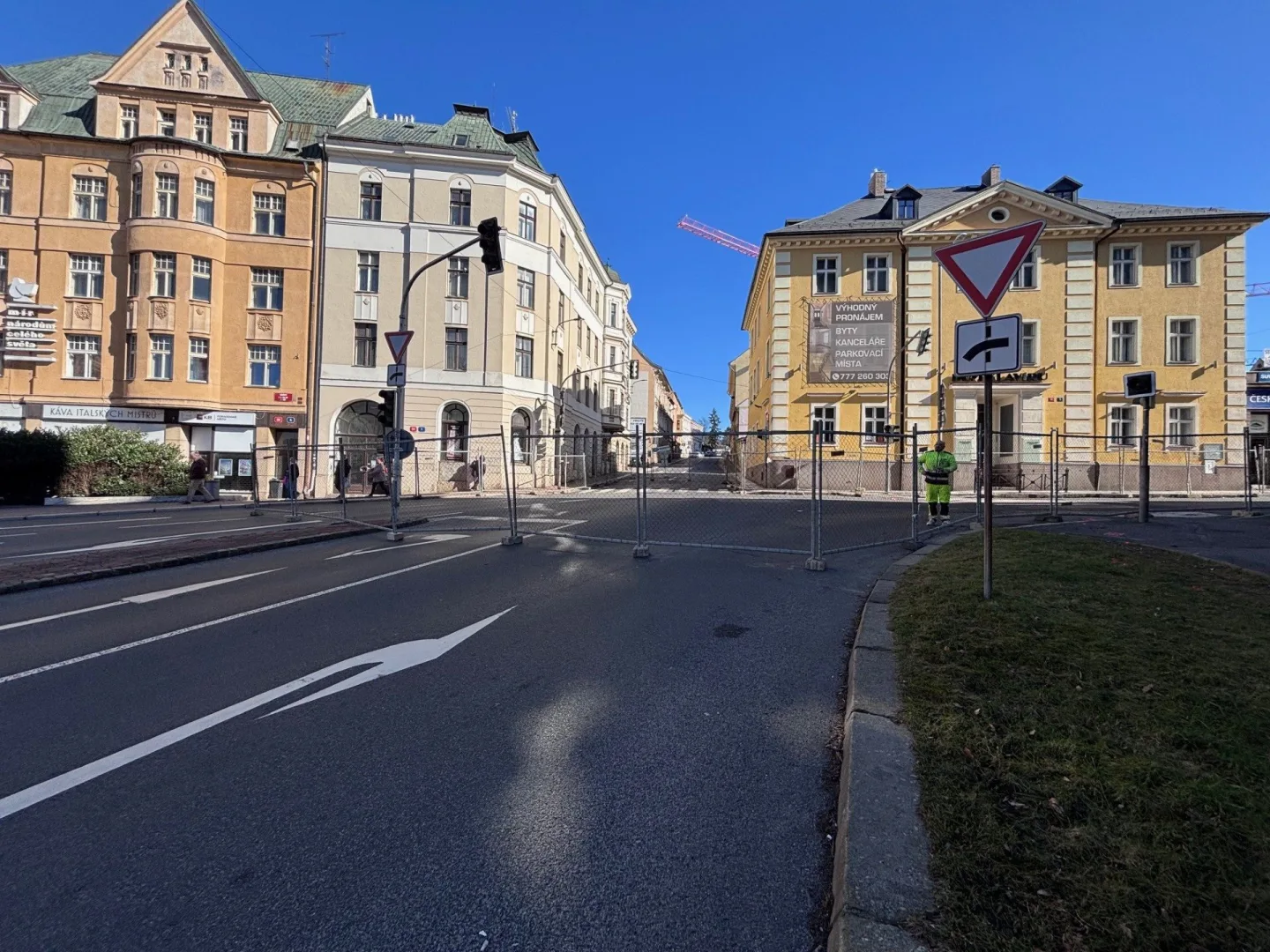 Liberecká únikovka začala. Řidiči hledají, kudy mohou projet