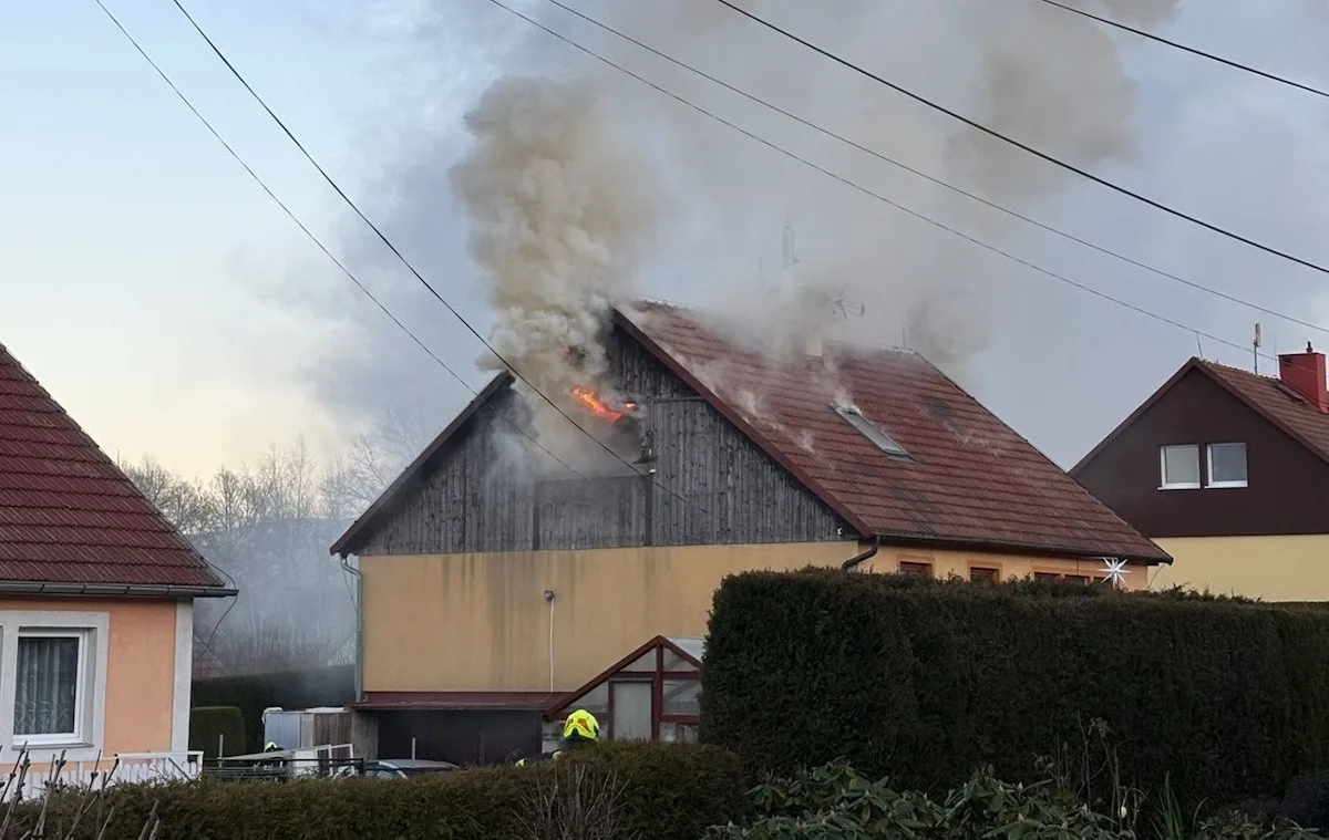 Fotografie z loňského požáru v Chrastavě.