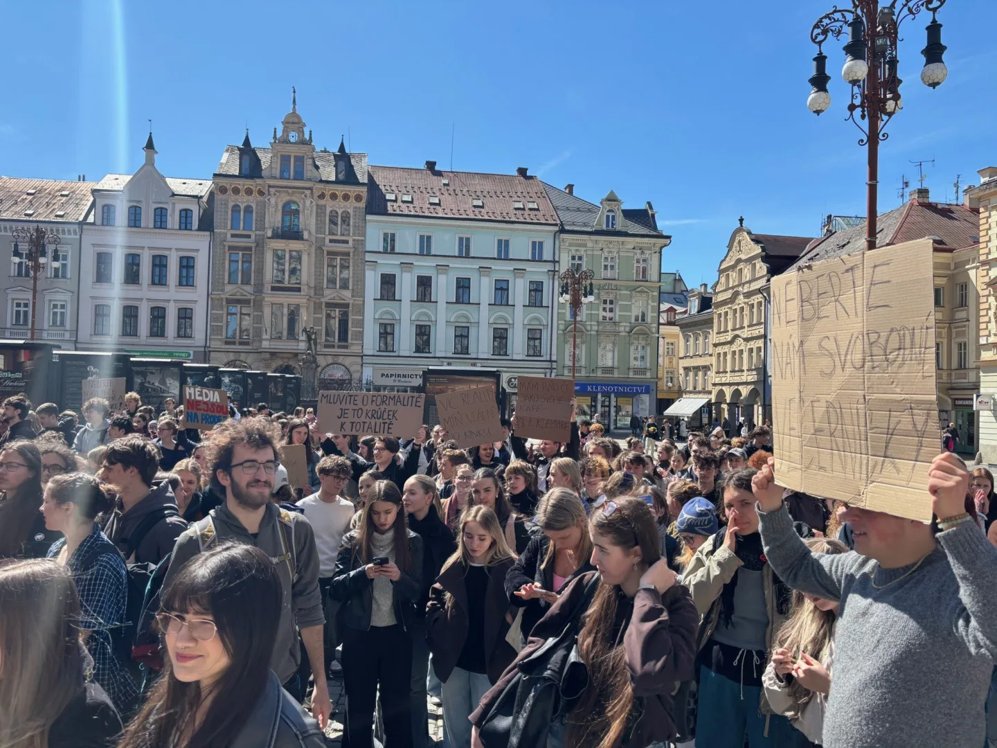 Studenti v Liberci: Veřejnoprávní média nedáme, nechceme jít cestou Slovenska a Maďarska