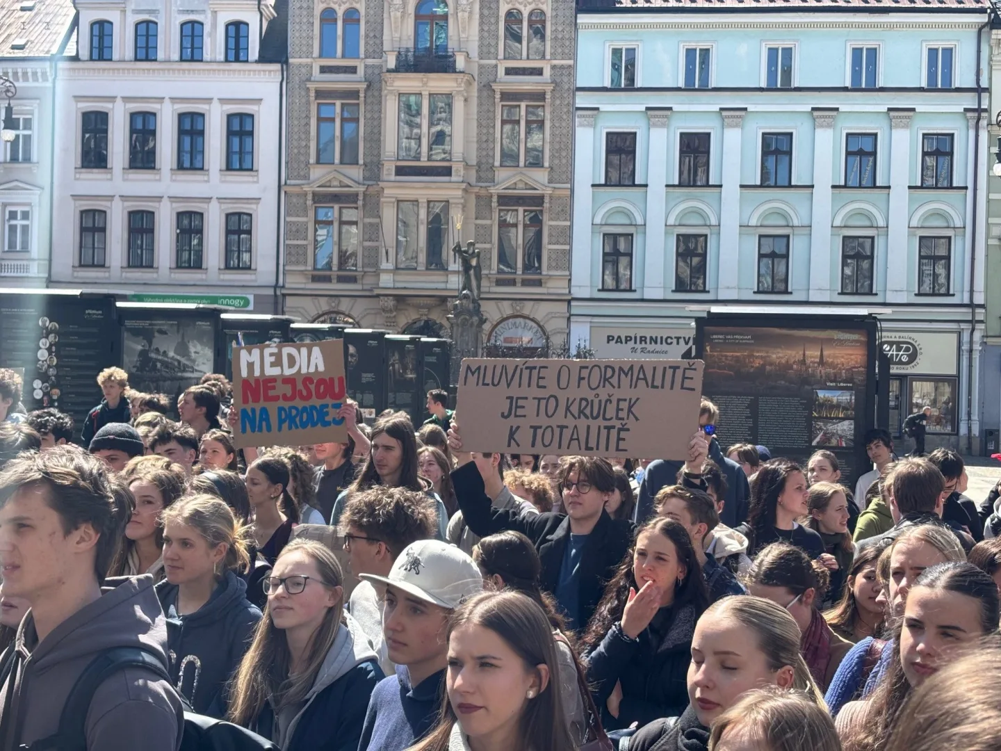 Studenti v Liberci: Veřejnoprávní média nedáme, nechceme jít cestou Slovenska a Maďarska