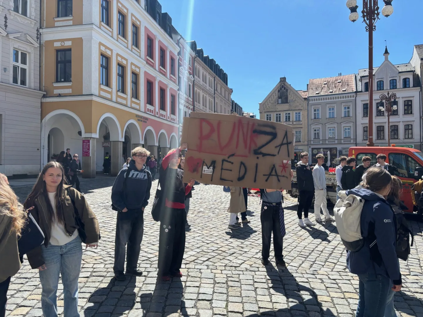 Studenti v Liberci: Veřejnoprávní média nedáme, nechceme jít cestou Slovenska a Maďarska
